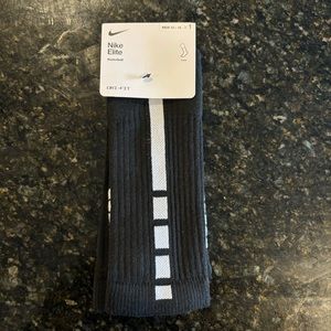 NWT Men’s Nike Elite Socks